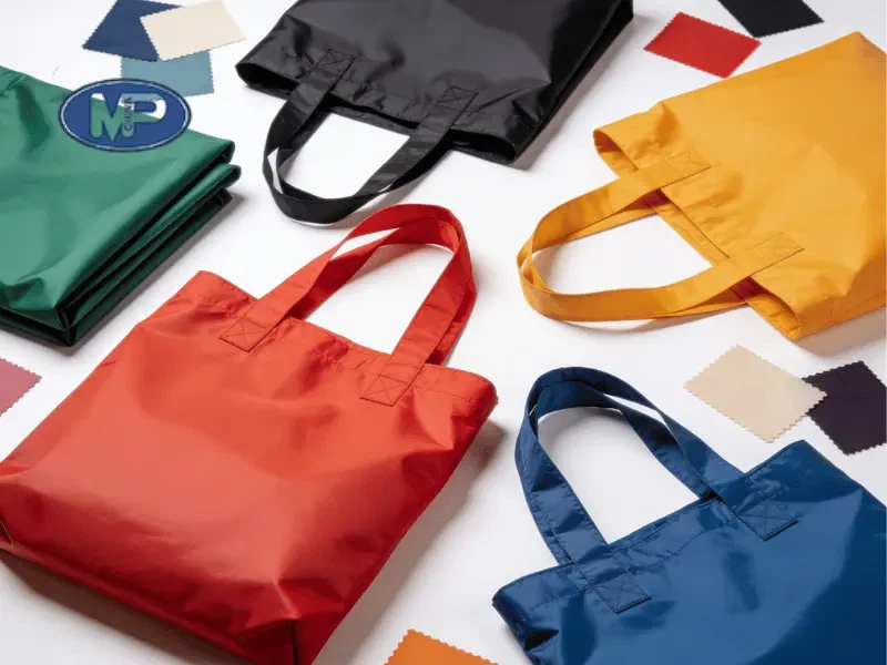 Wyjaśnienie tkaniny poliestrowej: rodzaje, zastosowania i sposób wyboru toreb materiałowych